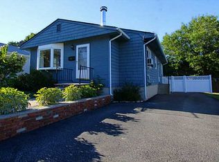 33 Urban Ave, Pawtucket, RI 02860