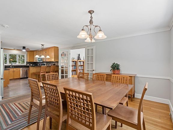 4th image of 1388 Westbrook Street