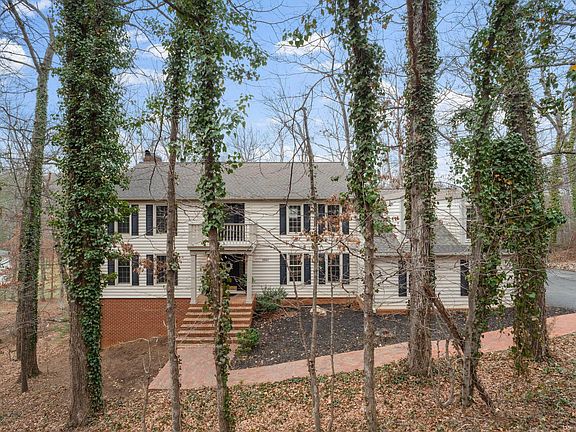 2nd image of 4867 Hunting Hills Dr