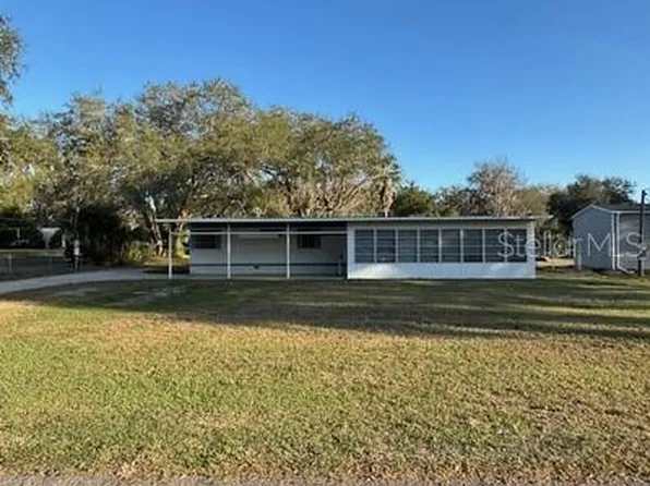 4305 Sunnyside Dr, Fruitland Park, FL 34731