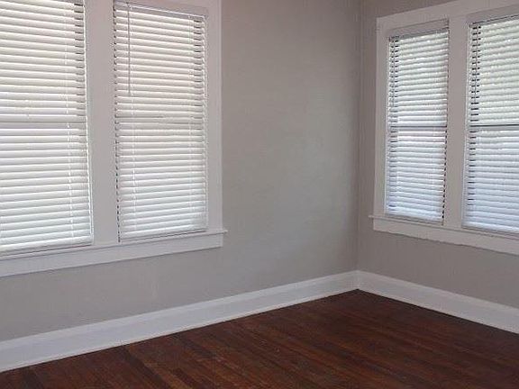 4th image of 401 E Hugh St