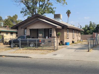 1450 N Court St, Visalia, CA, 93291