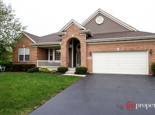 34328 N Stonebridge Ln, Grayslake, IL 60030