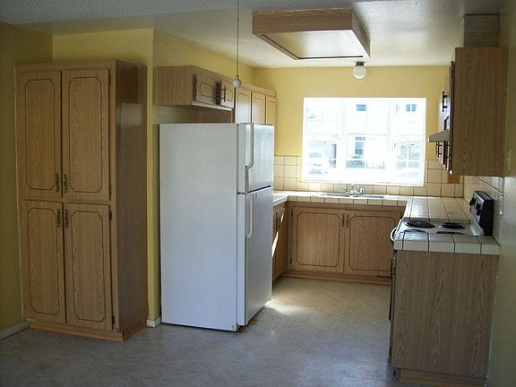 4th image of 3324 Carriage Cove Ct