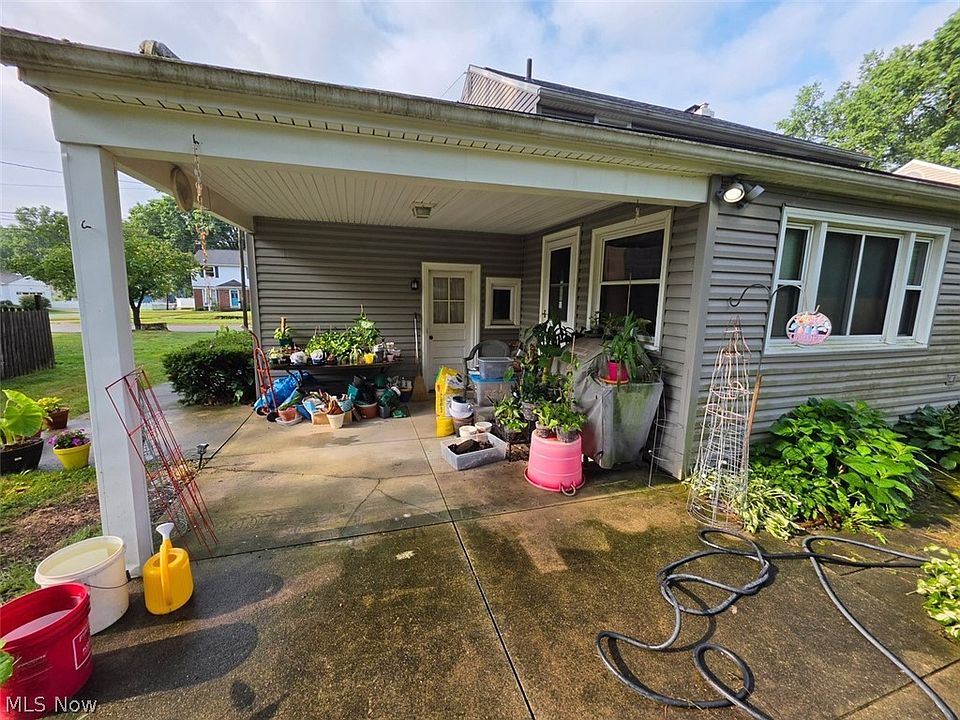 2nd image of 1785 Kingsley Ave