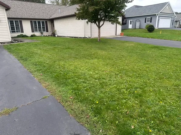 8-10 Eagle Dr, Painted Post, NY 14870