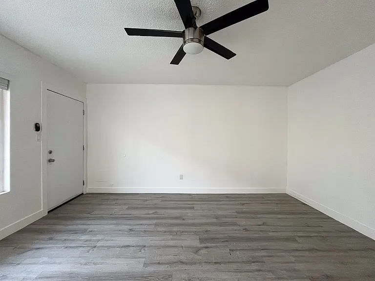 14715 Chadron Ave — Photo 11