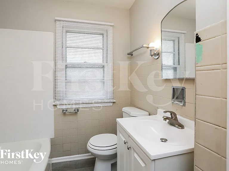 610 N Martin Ave — Photo 9