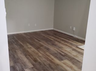 320 Fremont Ave #2, Sandusky, OH 44870