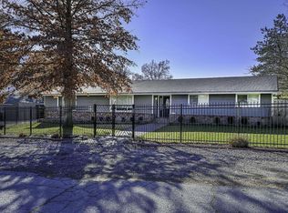 107 Laura Ln, Yreka, CA 96097