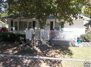 118 S Walnut St, Emporia, KS 66801