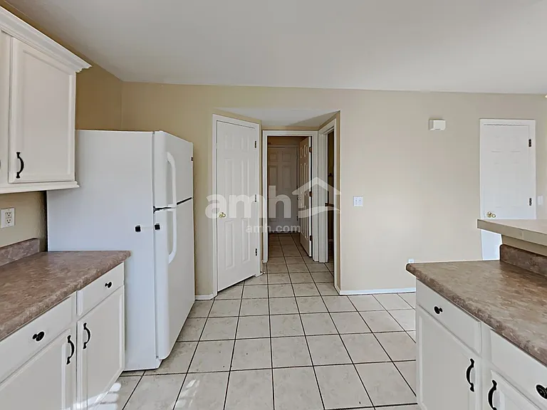 360 E Atlas Cedar Pl — Photo 4