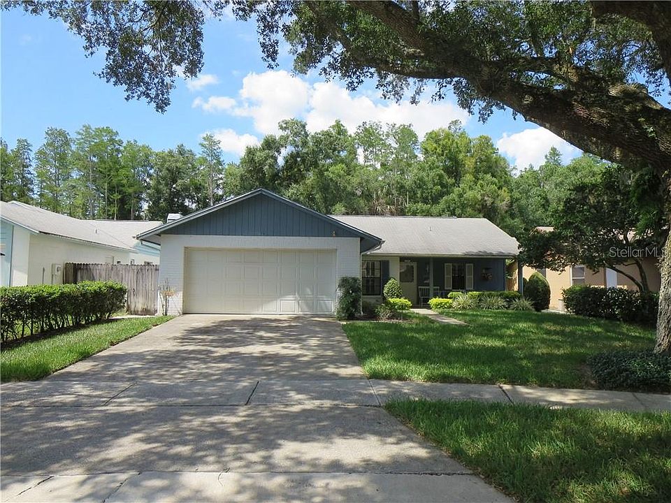 1st image of 2716 Lakeville Dr