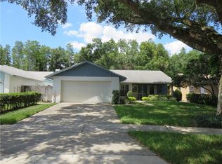 2716 Lakeville Dr, Tampa, FL 33618