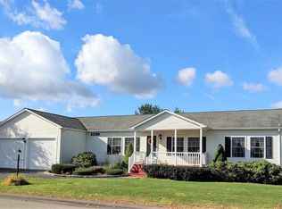 6 Sunstone Pl, Bridgewater, MA 02324