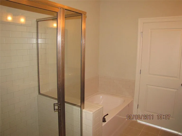 901 Abernathy Rd — Photo 26