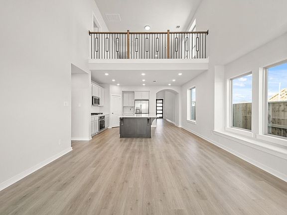 2nd image of 10219 Botticelli Path