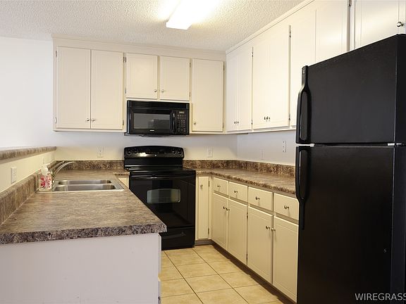 5th image of 129 Jasmine Cir