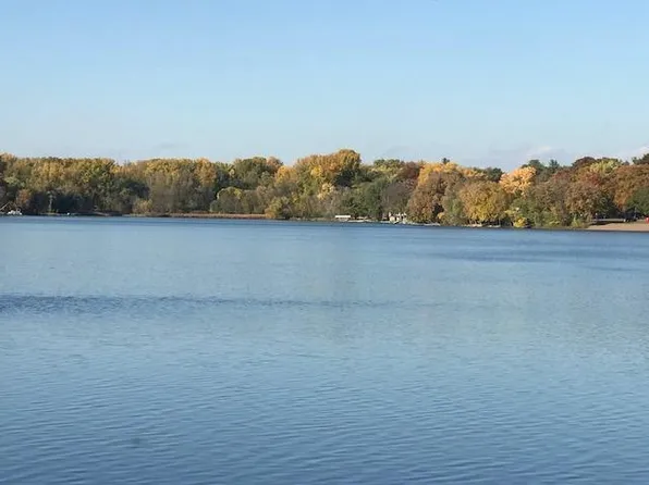 329 Geneva Ave N, Oakdale, MN