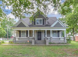 1318 S Warren Ave, Sedalia, MO 65301
