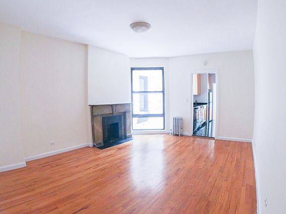 3rd image of 152 E 84th St APT 3G