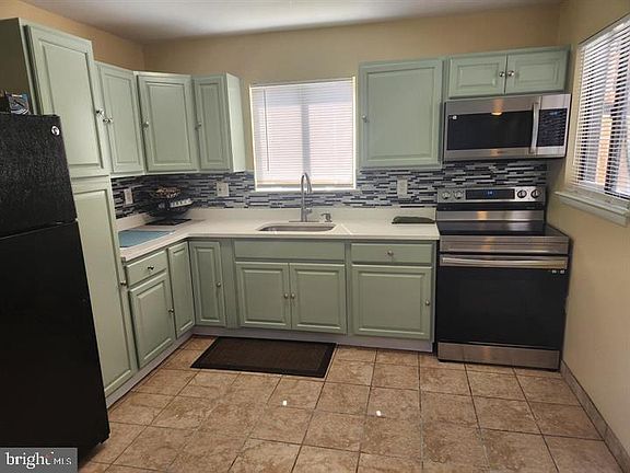 5th image of 8423 Jinetes Ct #193