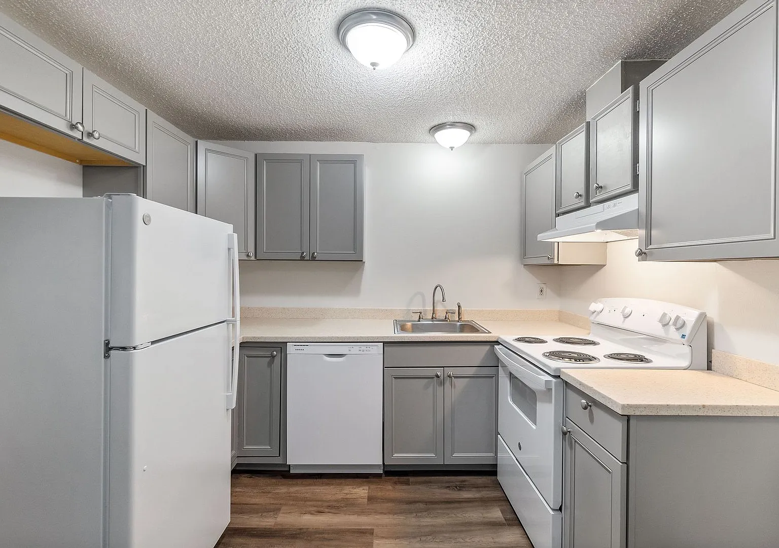 Shadow Wood Apartments — Photo 2