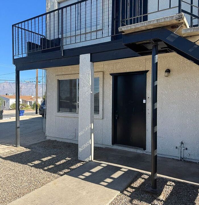 1st image of 217 W Jacinto St APT A