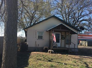 113 E 3rd St, Ada, OK 74820