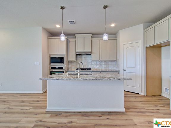 2nd image of 2078 Chelsea Grv