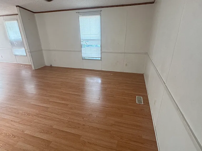 288 E Hemlock Dr — Photo 6