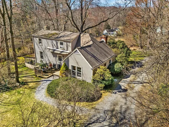 65 Hickory Lane, Bedford, NY 10506
