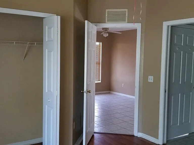 7565 Carrier Rd — Photo 3