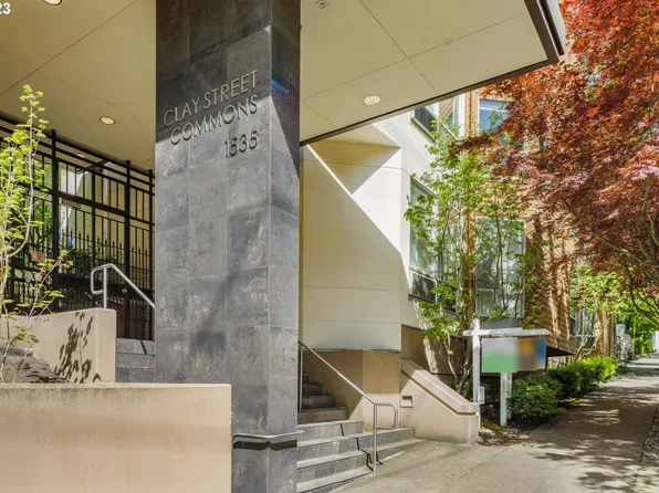 1535 SW Clay St APT 201, Portland, OR 97201