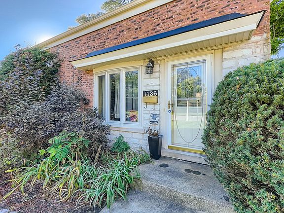3rd image of 1136 Nichols Ln