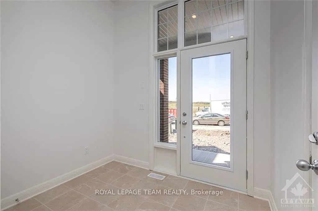 3 bed, $3,200 — Photo 3