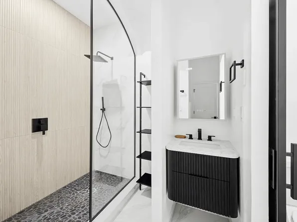 134 West 80th Street image 2 of 7