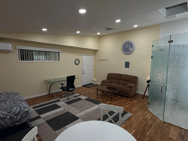 399 Old Mill Pond Rd #4 — Photo 1