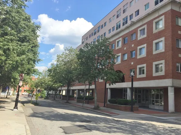 20 Webster St APT 307, Brookline, MA 02446