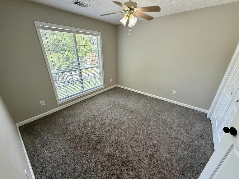 212 Kensington Trce — Photo 25