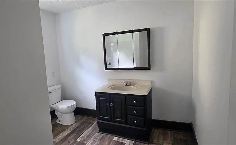 804 Work Dr — Photo 11