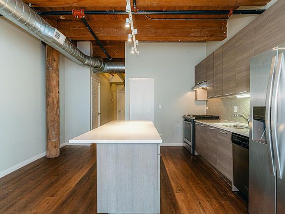 4th image of 1323 S Michigan Ave #705