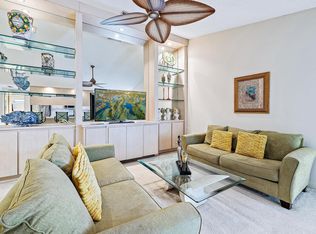 5203 Red Oak Ct, Palm Beach Gardens, FL 33410