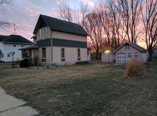 222 6th St E, Cresco, IA 52136