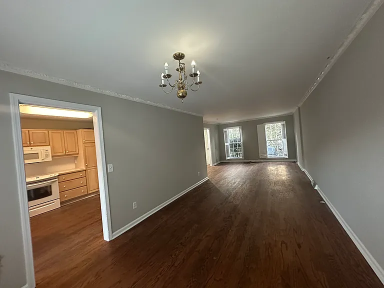 80 Legare St — Photo 10