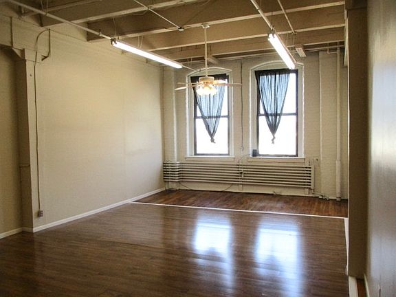 5th image of 1403 Central Pkwy APT 403