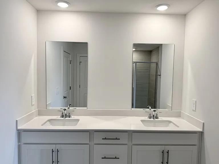 2372 Woodmeadow Dr — Photo 37