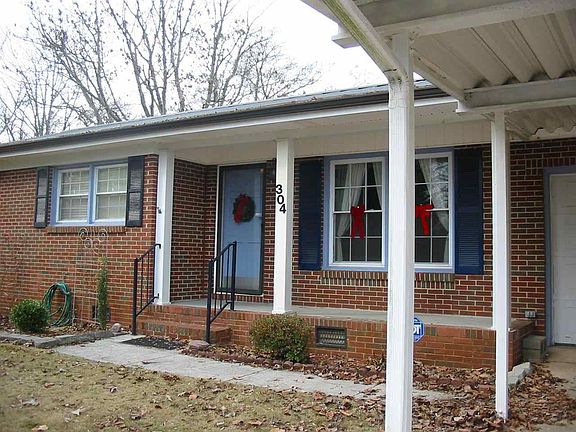 2nd image of 304 Jack Coleman Dr NW
