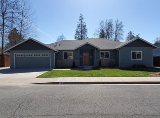 965 Providence Way, Grants Pass, OR 97526