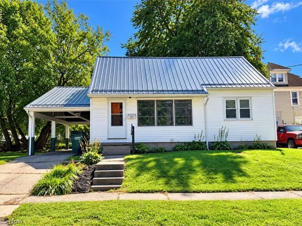 321 Elm St, Coshocton, OH 43812